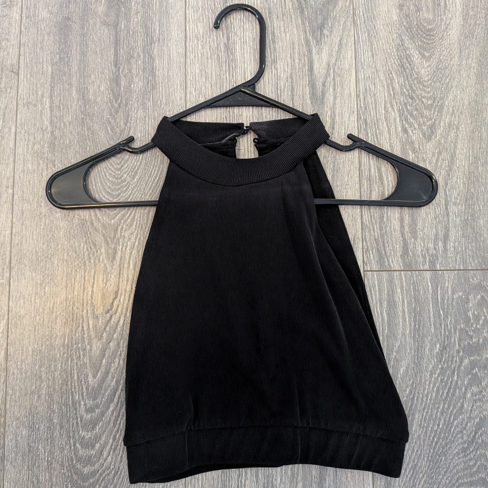 Good American Black Crop Top